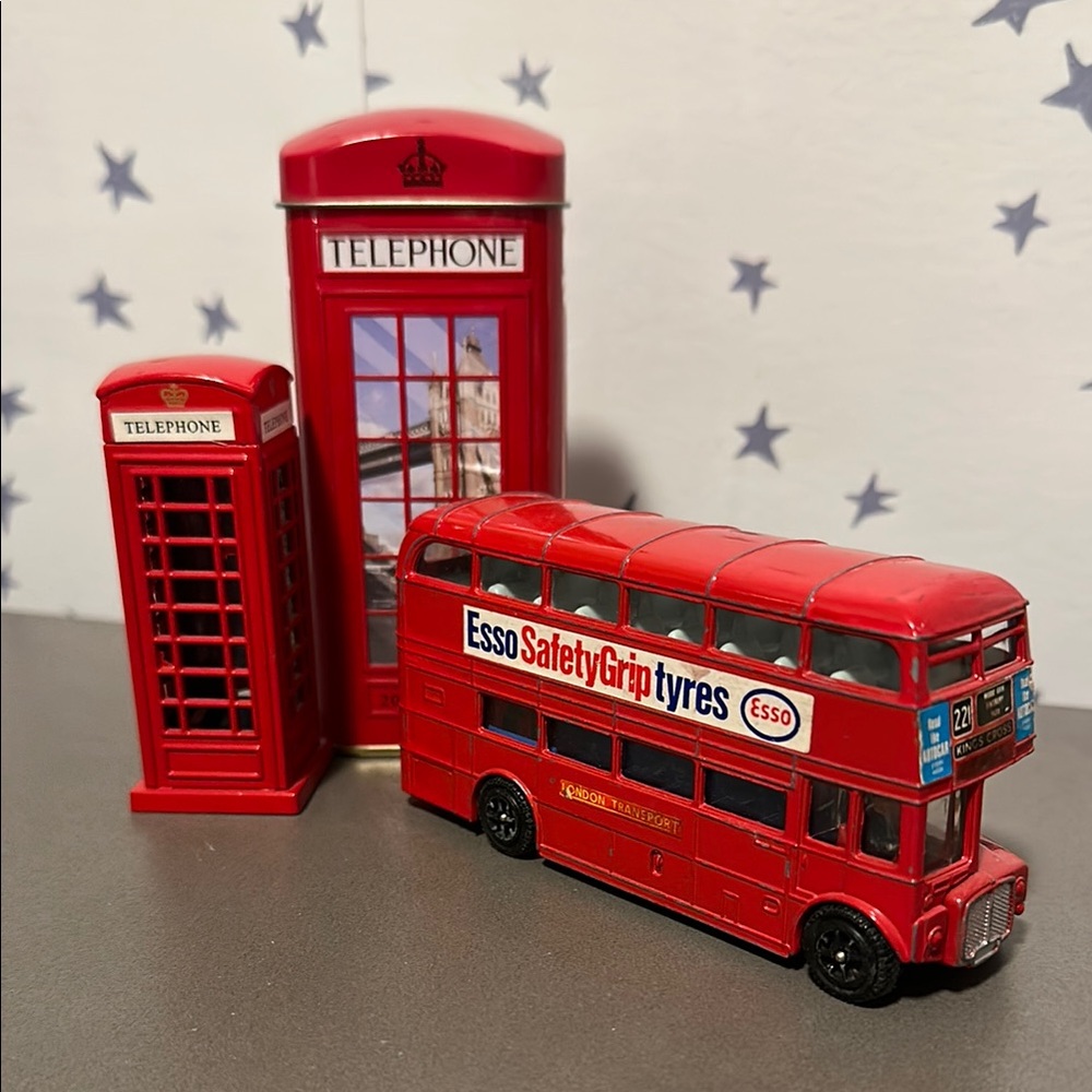 Collectible England Vintage Double Decker Bus & Telephone Booths Novelty Set